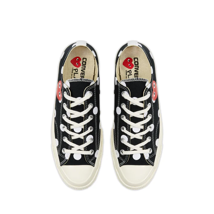 PLAY CONVERSE Polka Dot Red Heart Chuck Taylor All Star ’70 Low Sneakers