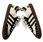 CDG Play x Adidas Samba - Image 4