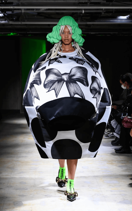 Comme des Garçons SPRING 2022 READY-TO WEAR
