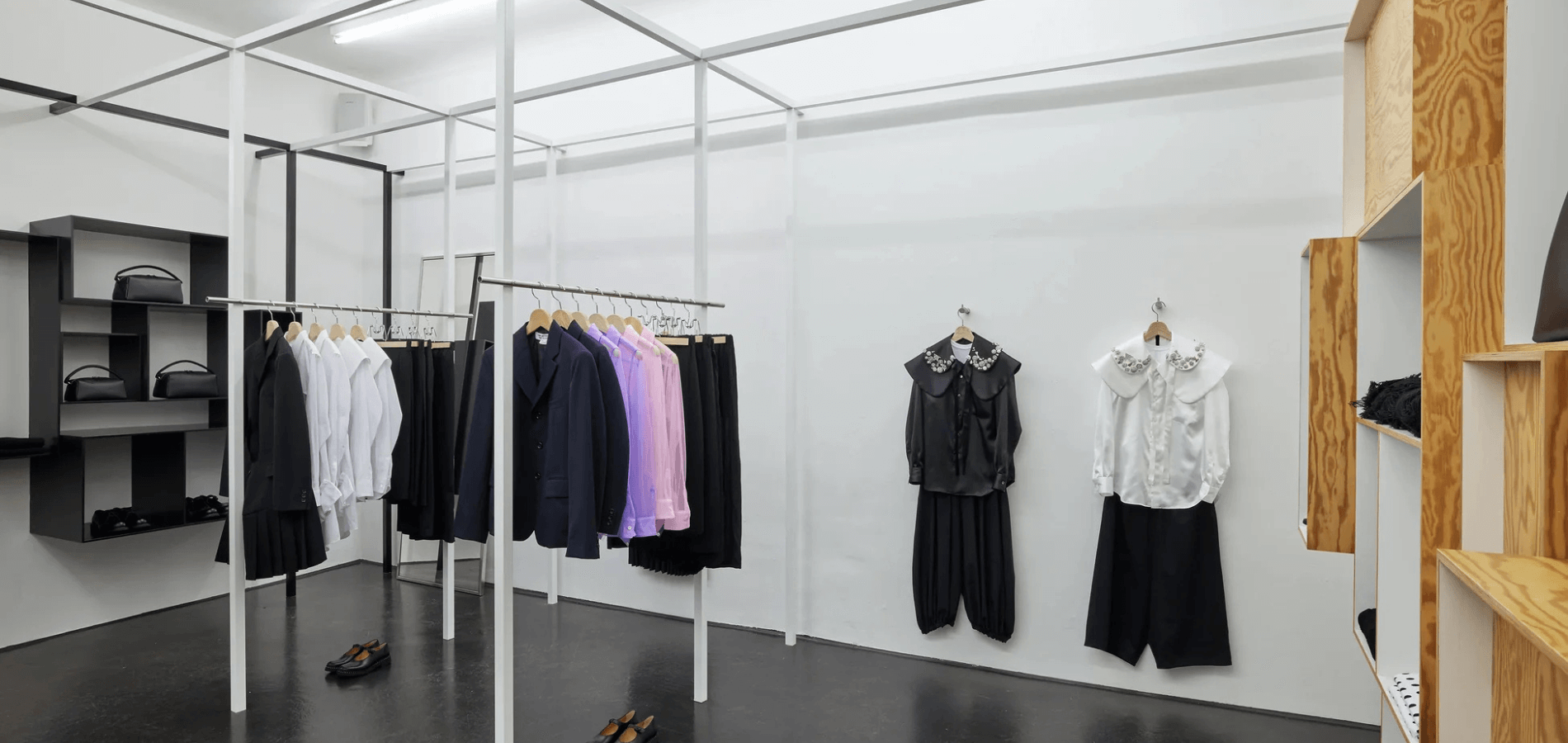 Where to Buy Authentic Comme-des-Garçons Spain Where to Buy Authentic Comme-des-Garçons Spain